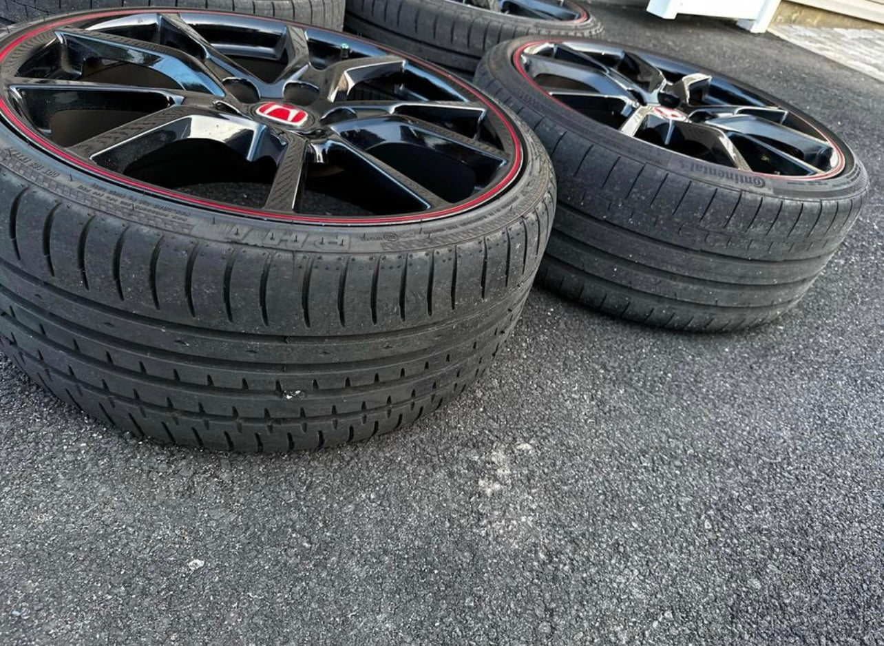 Genuine Honda Civic Type R (FL5) 19” Wheel & Tire Set