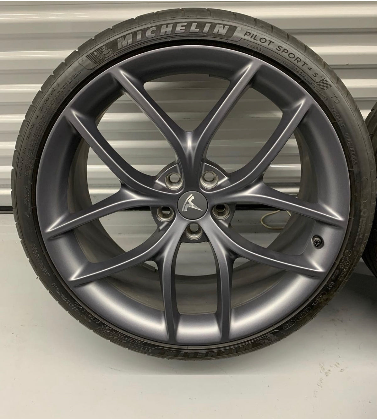 OEM Tesla 20” Zero-G Wheel & Tire Set
